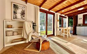 Private Access Retreat 1 Queen Bedroom W Stunning Pool And Ocean Views